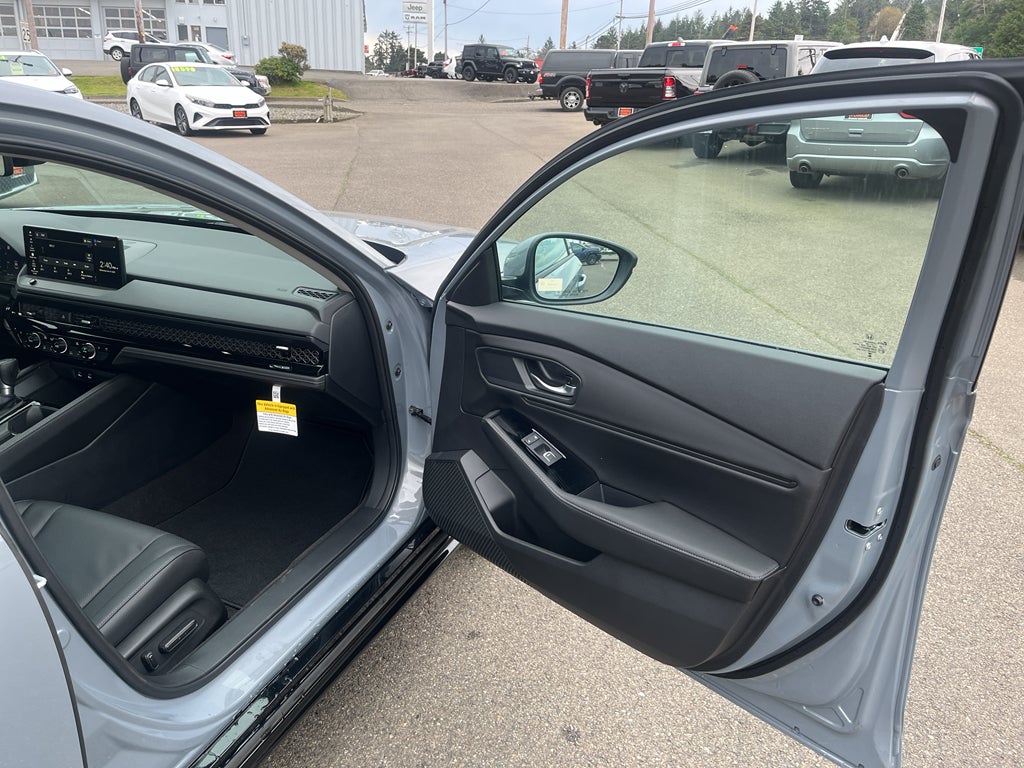 2025 Honda Accord Hybrid Touring