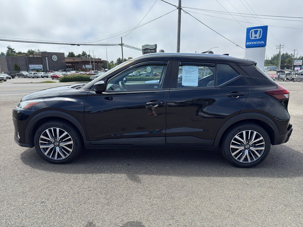 2021 Nissan Kicks SV
