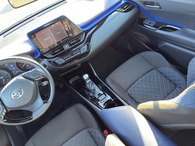 2021 Toyota C-HR XLE