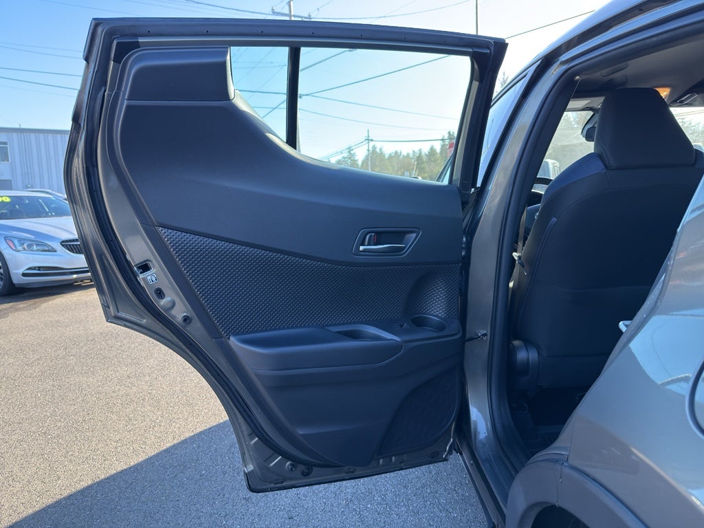 2021 Toyota C-HR XLE