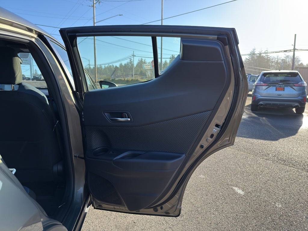 2021 Toyota C-HR XLE