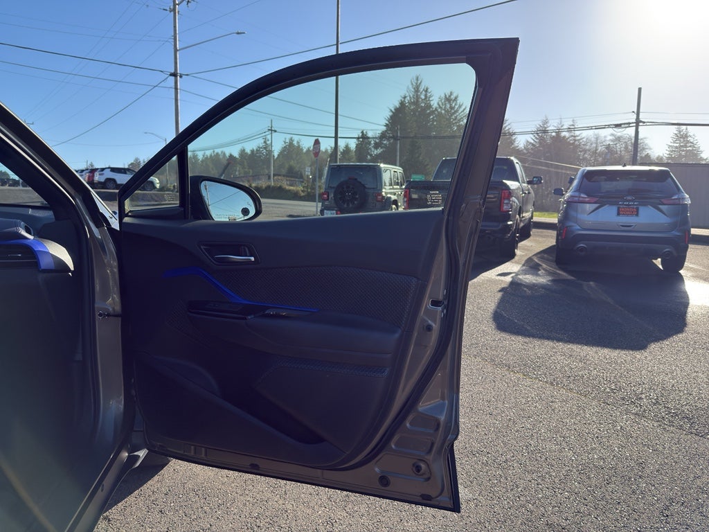 2021 Toyota C-HR XLE