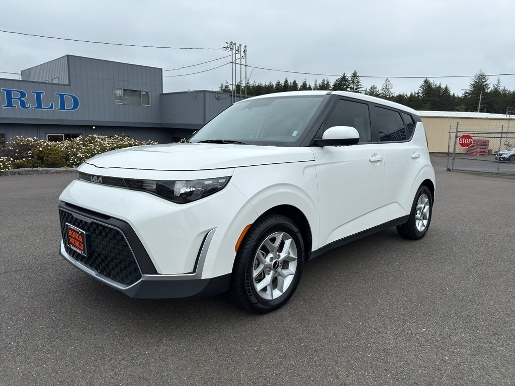2023 Kia Soul LX